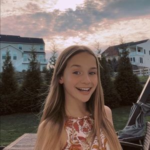 Meet your Posher, Avery